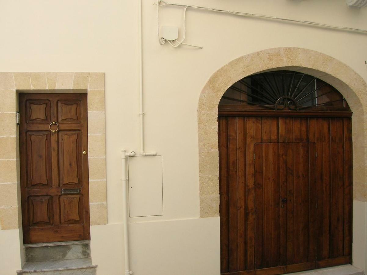 “Il Mosaico” Suite Apartment - Grottaglie Exterior photo